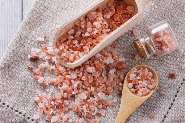 Himalayan or pink rock salt